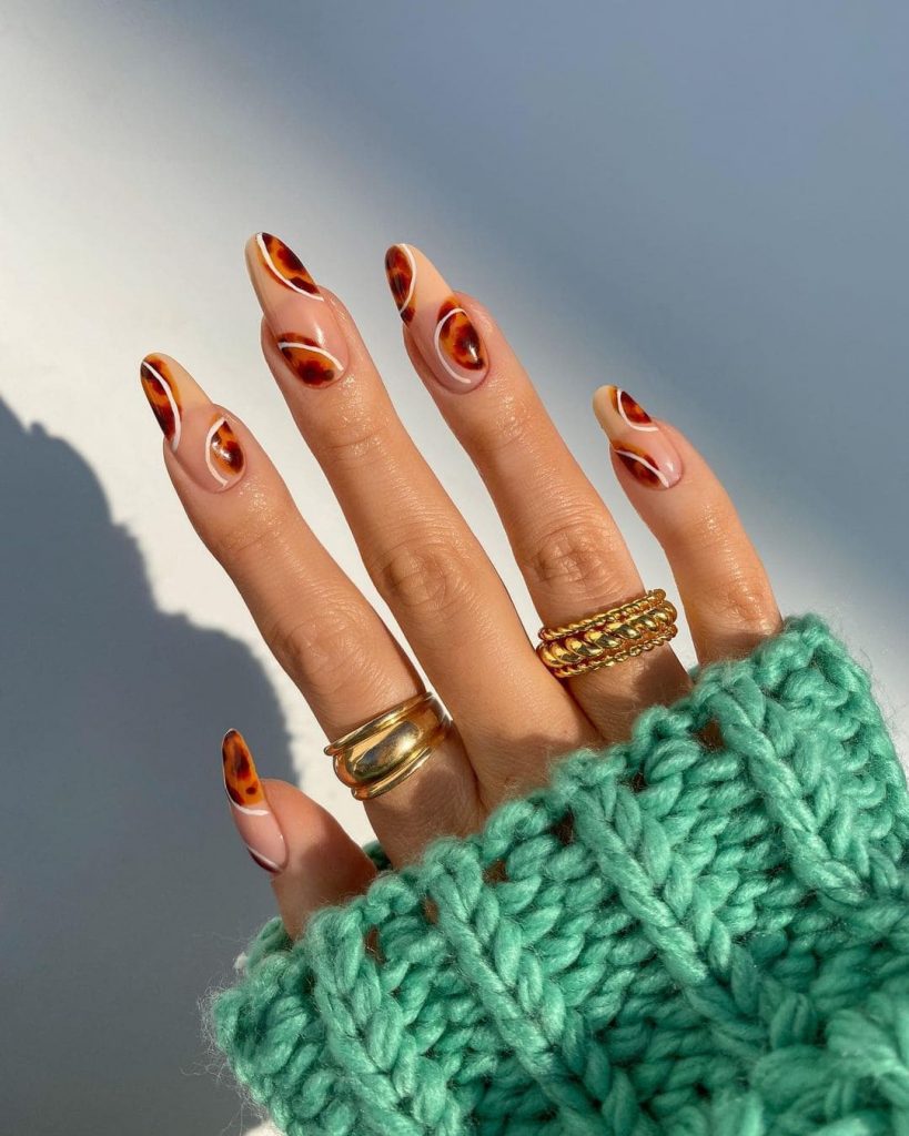 Trendy Brown Tortoise Nails