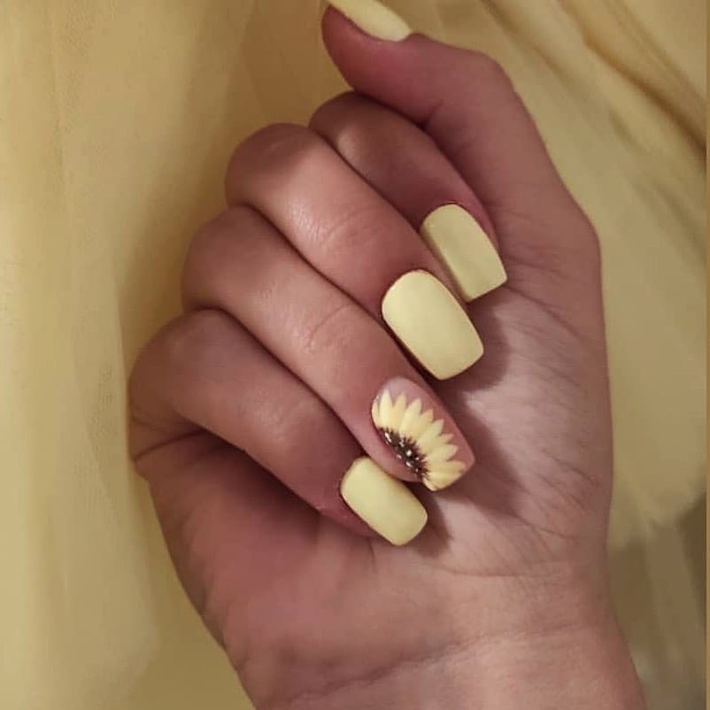 Acrylic Yellow Sunflower Design