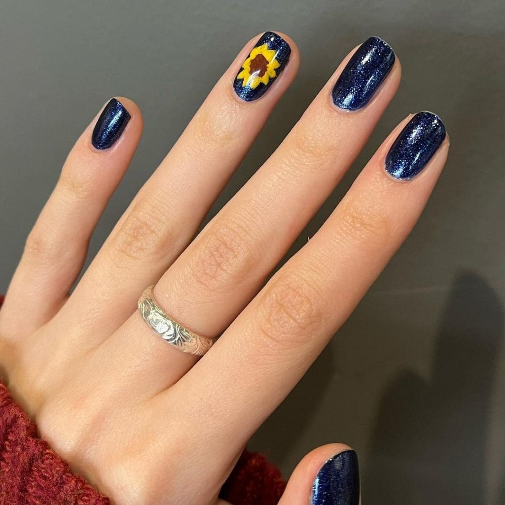 Dark Blue Gloss sunflower Nails