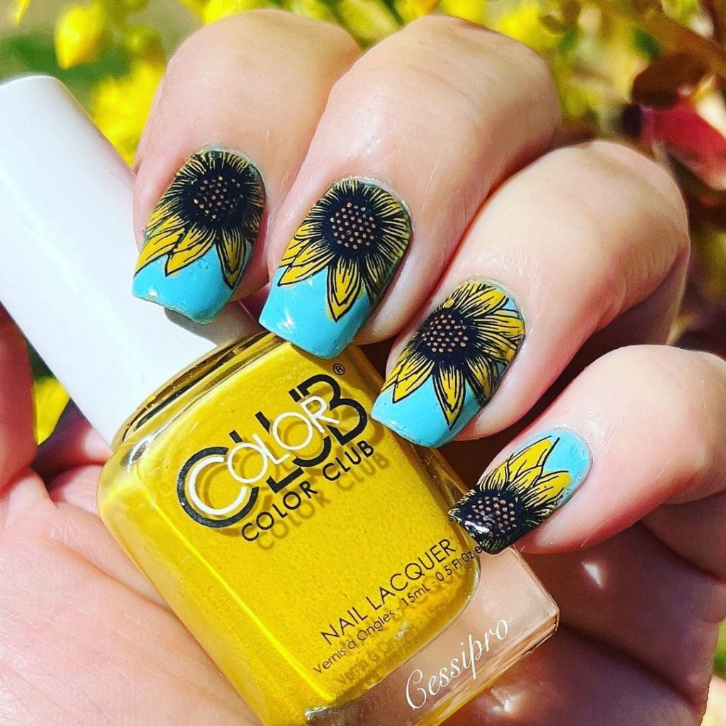 Chic Sunflower Nails