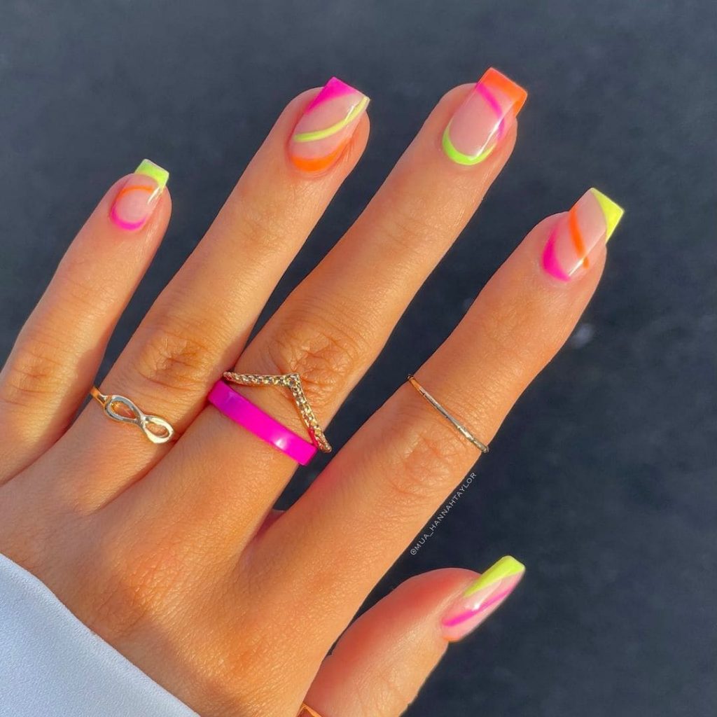  Cut Swirl French bright summer Nails