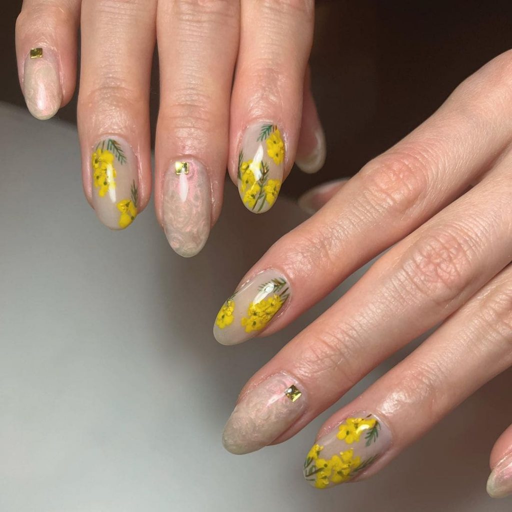 Sunflower Summer Nails 