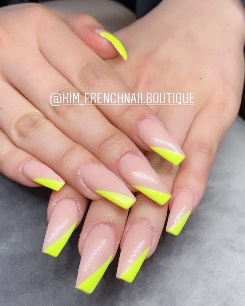 The fabulous Yellow-band French nails
