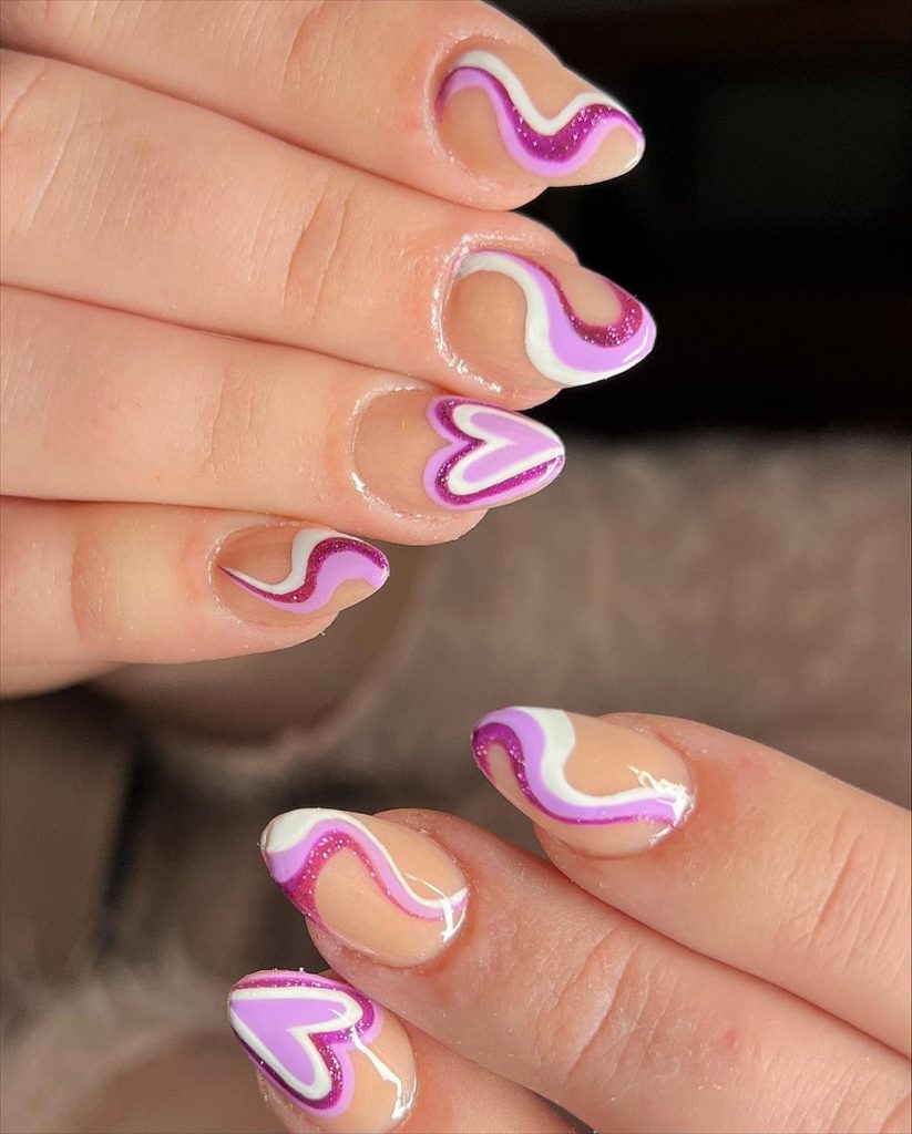 You will achieve this nails' look with a simple touch of creativity.