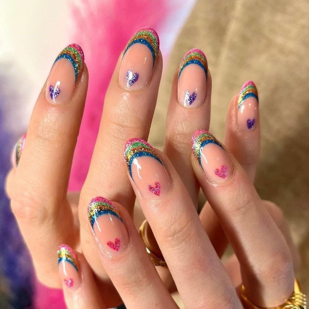 A rainbow band on your pink heat nail design will make it a must-have