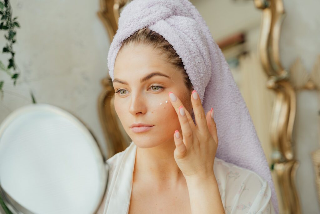 Tips for Dry Skin Care in Winter from Experts 