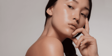 The Best Skincare Routine to Look Younger