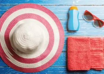 8 Essentials For The Start Of Summer