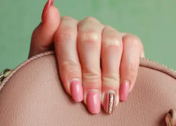 How To Remove Simple Acrylic Nails The Correct Way